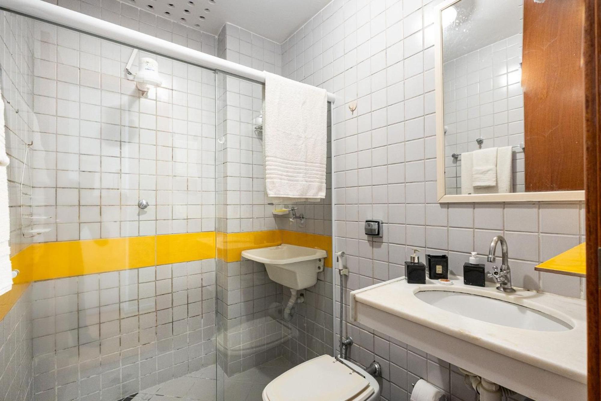 Apartamento Copacabana 200M Da Praia - Wifi Gratis - Cp5 Rio de Janeiro Exterior photo